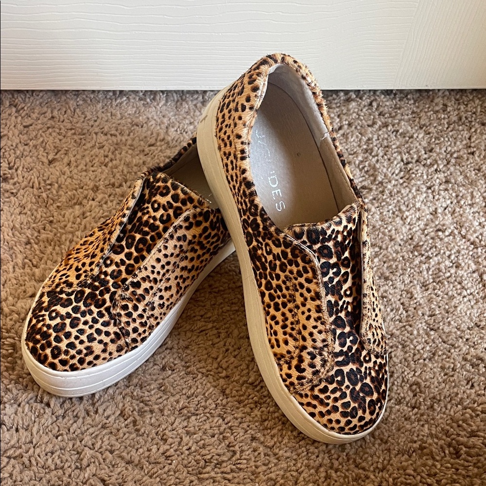 J/SLIDES Cheetah Print Slip-On Sneakers